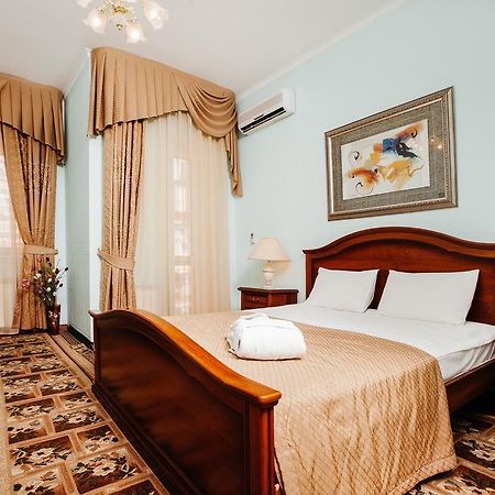 Business Hotel Astana Luaran gambar